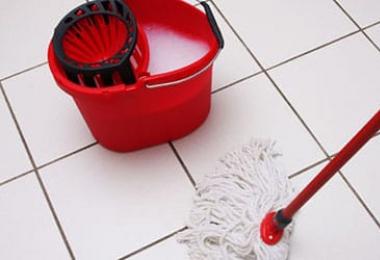 Rêver de laver les sols de la maison.  Où le sol a-t-il été lavé ?  Interprétations des rêves par des personnalités célèbres